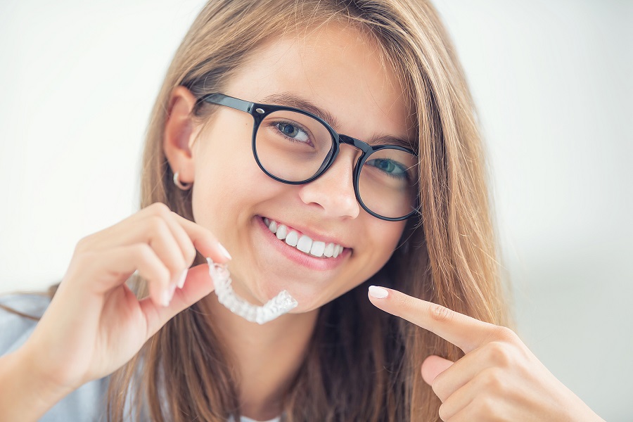 Invisalign For Teens and Adults
